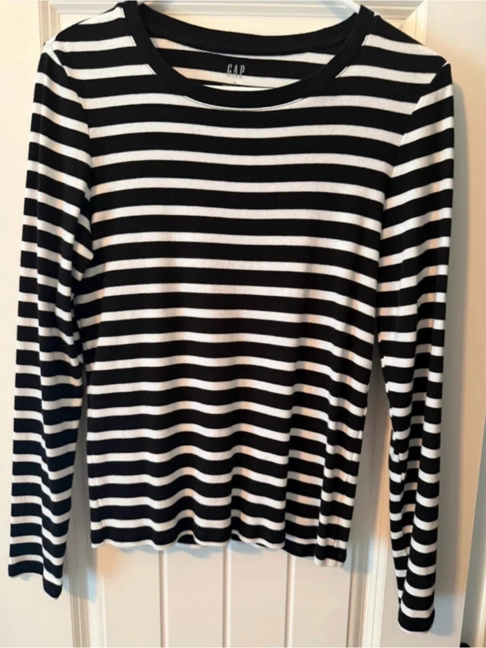 GAP Black and White Striped Crewneck